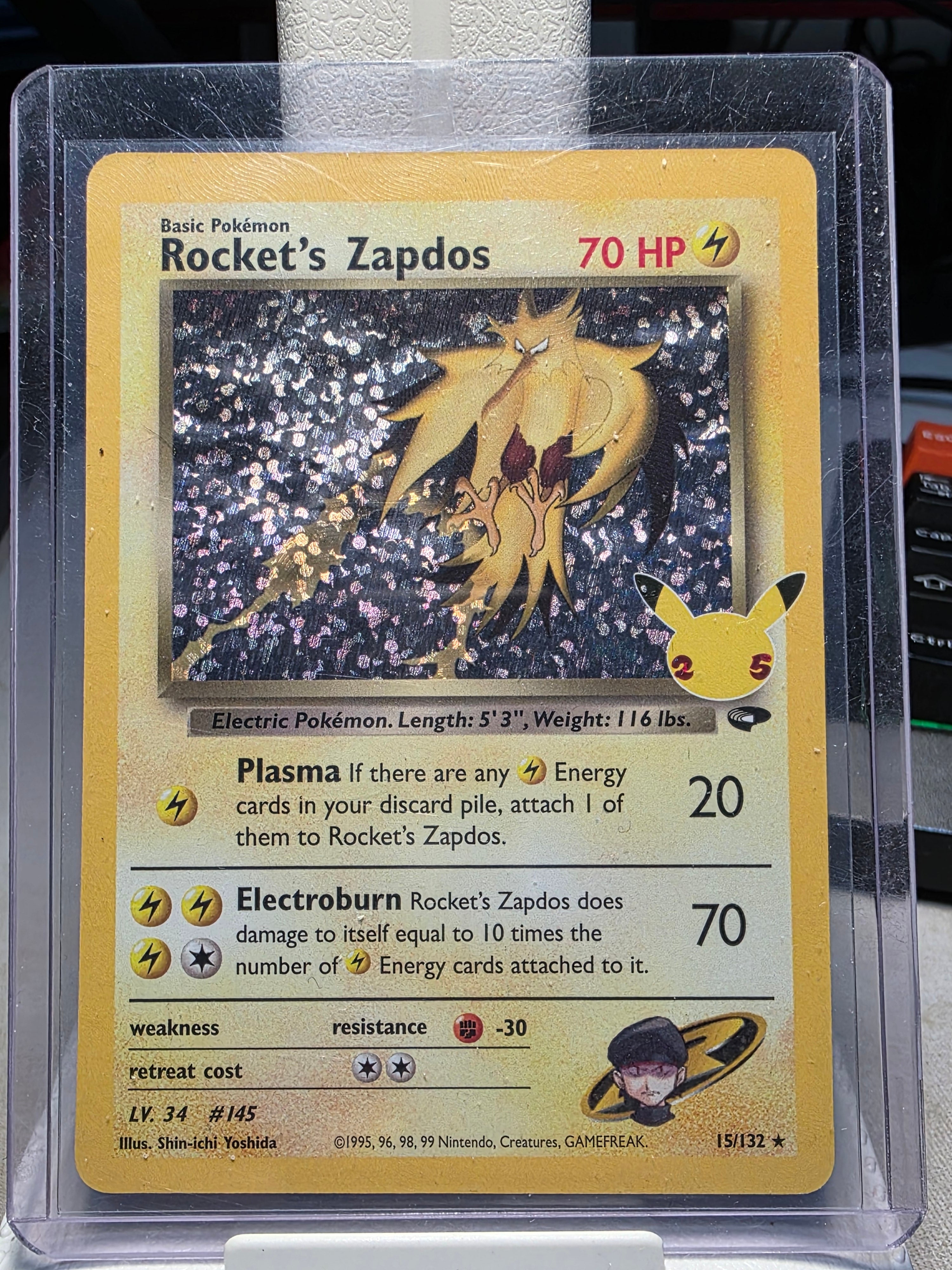 Rocket's Zapdos 15/132  (Holofoil)- Celebrations