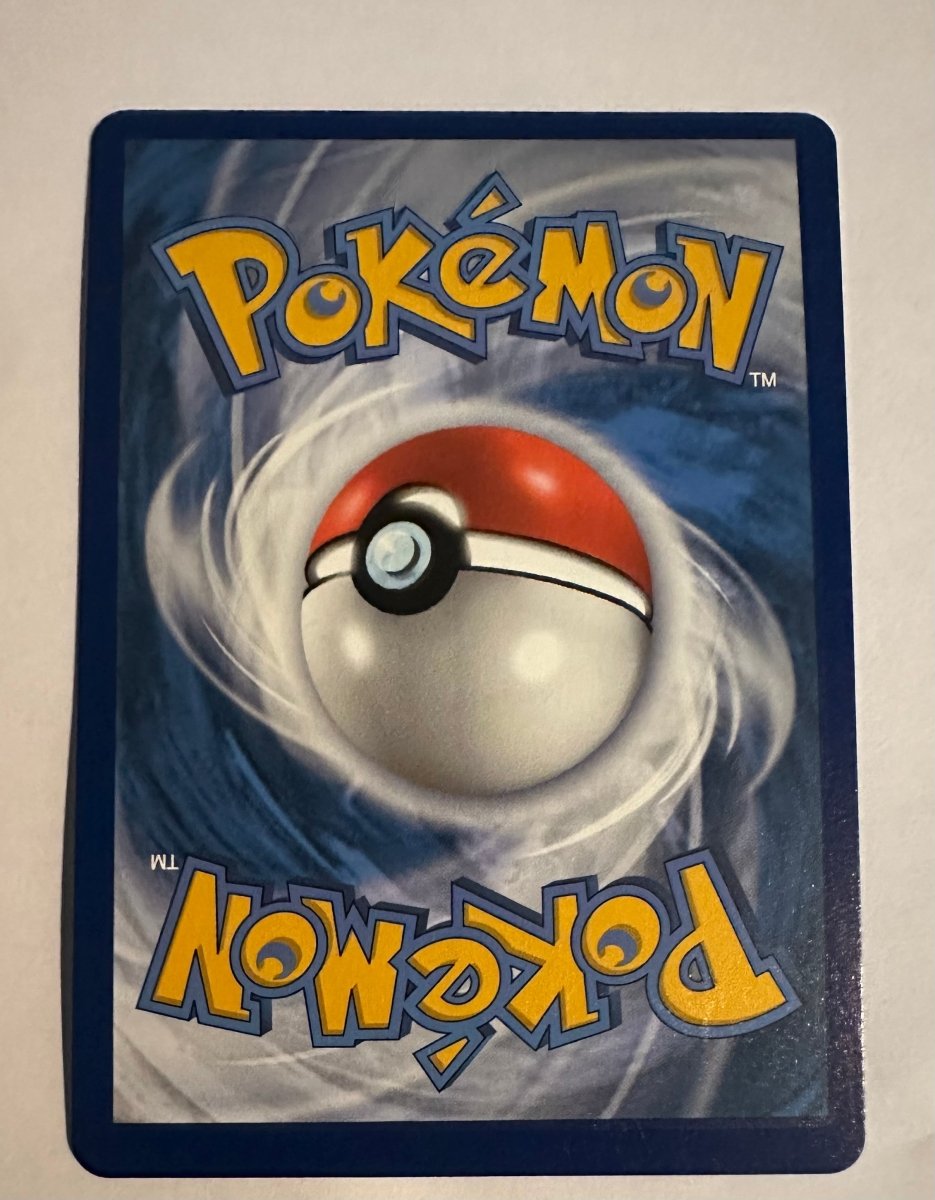 Genesect V 185/264 Fusion Strike Holo Ultra Rare SWSH08 by Coolectibles on MYNTED