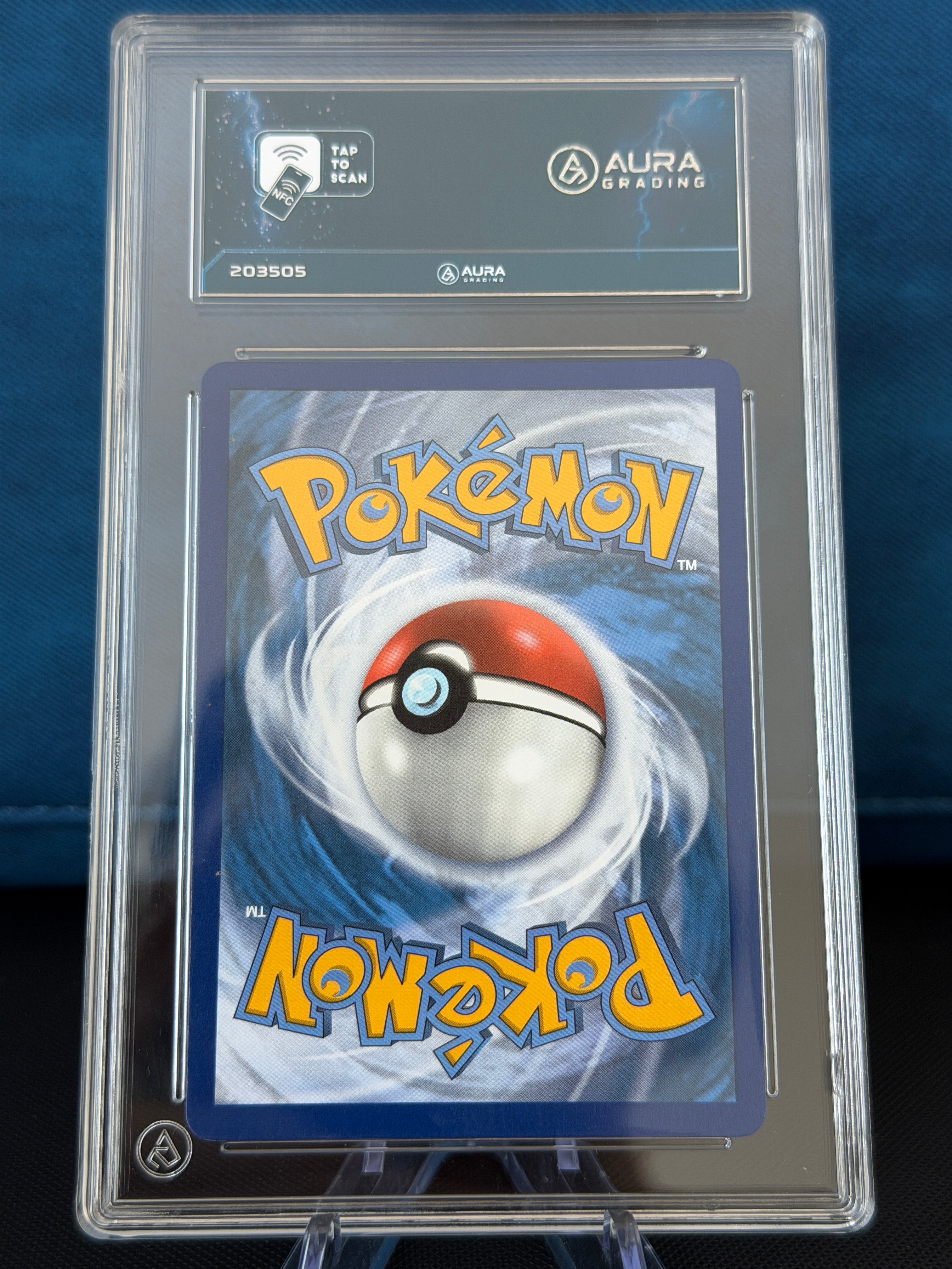 Aura Grading 6 - Pikachu VMAX #TG29 - Lost Origin