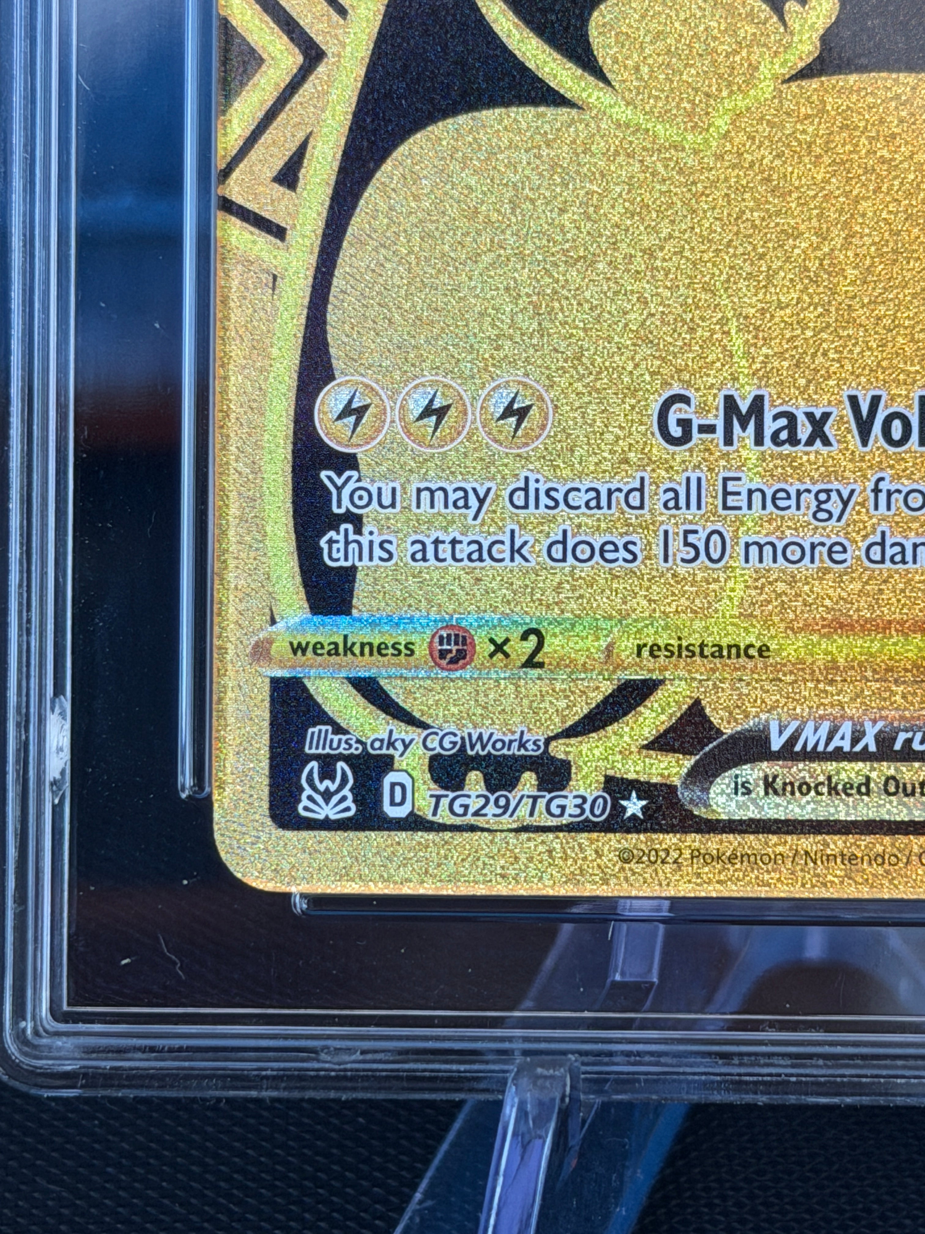 Aura Grading 6 - Pikachu VMAX #TG29 - Lost Origin