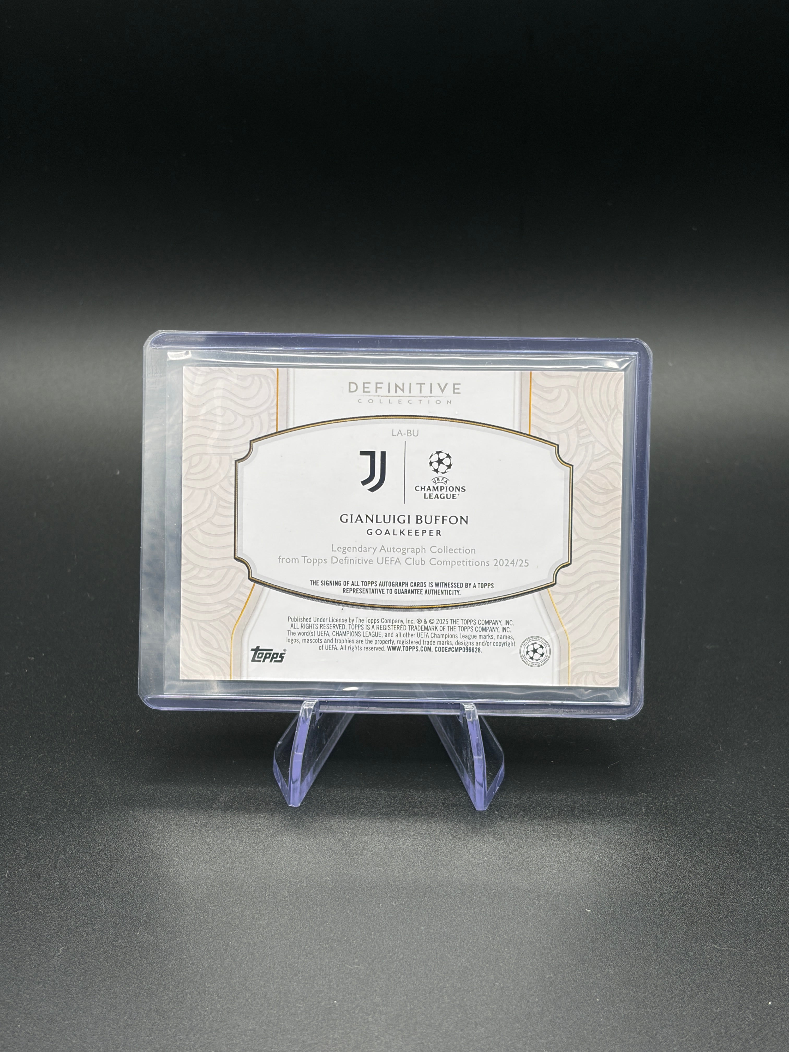 2024-25 Topps Definitive UEFA Gianluigi Buffon Legendary Auto 15/25 #LA-BU Juventus