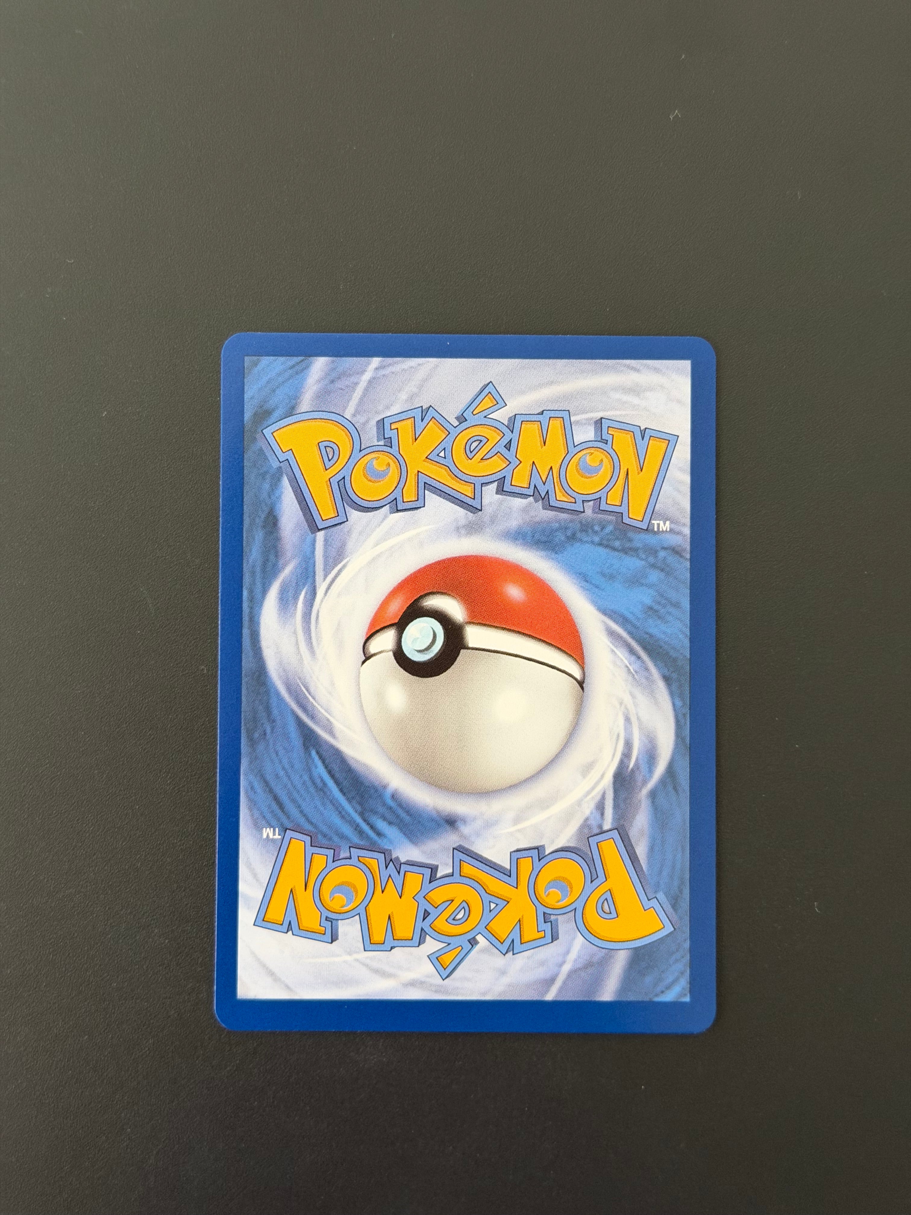 Goldeen Pitch Black 087/084