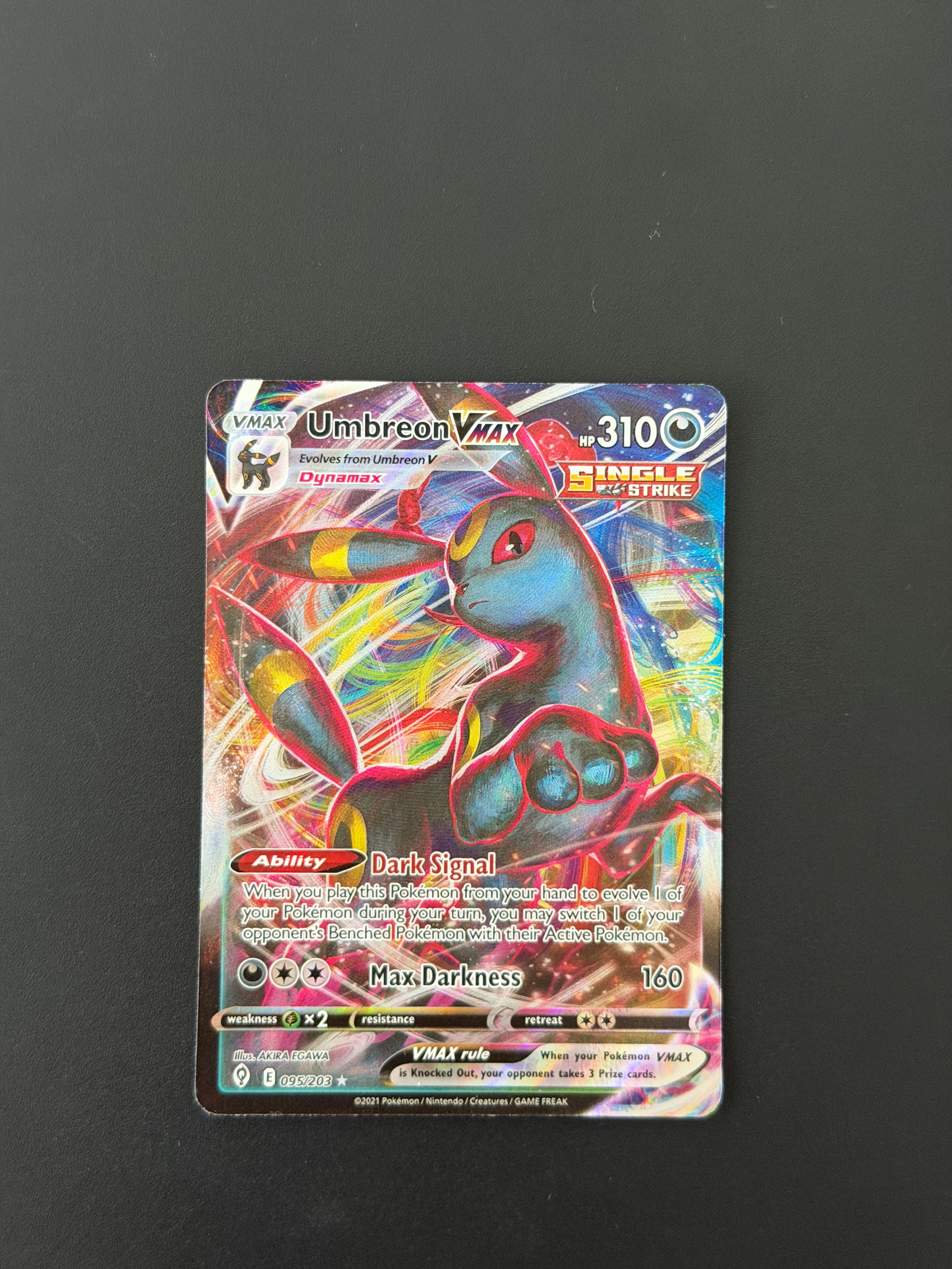 Umbreon VMAX Evolving Skies 095/203
