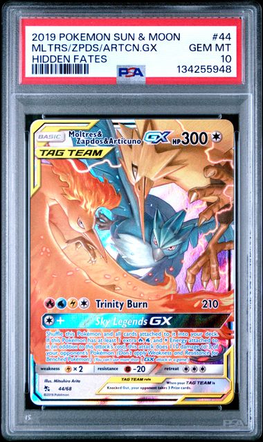 2019 POKEMON SUN & MOON HIDDEN FATES #44 MOLTRES & ZAPDOS & ARTICUNO GX PSA 10